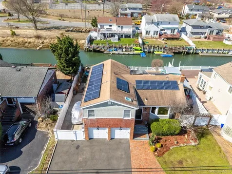 3320 Bertha Drive Baldwin NY 11510