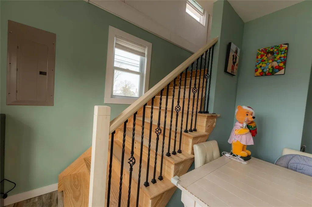3281 3rd Street Oceanside NY 11572