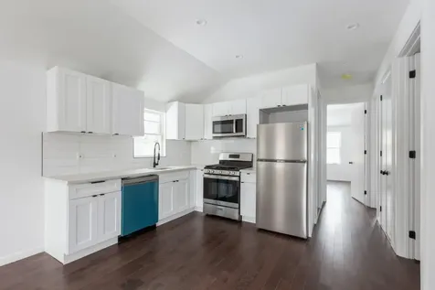 100-03 90 Avenue Richmond Hill NY 11418