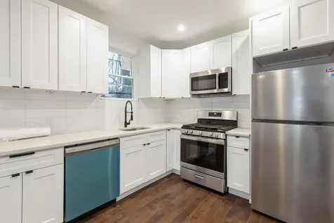100-03 90 Avenue Richmond Hill NY 11418