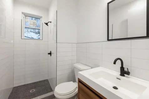 100-03 90 Avenue Richmond Hill NY 11418
