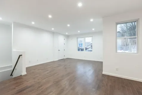 100-03 90 Avenue Richmond Hill NY 11418