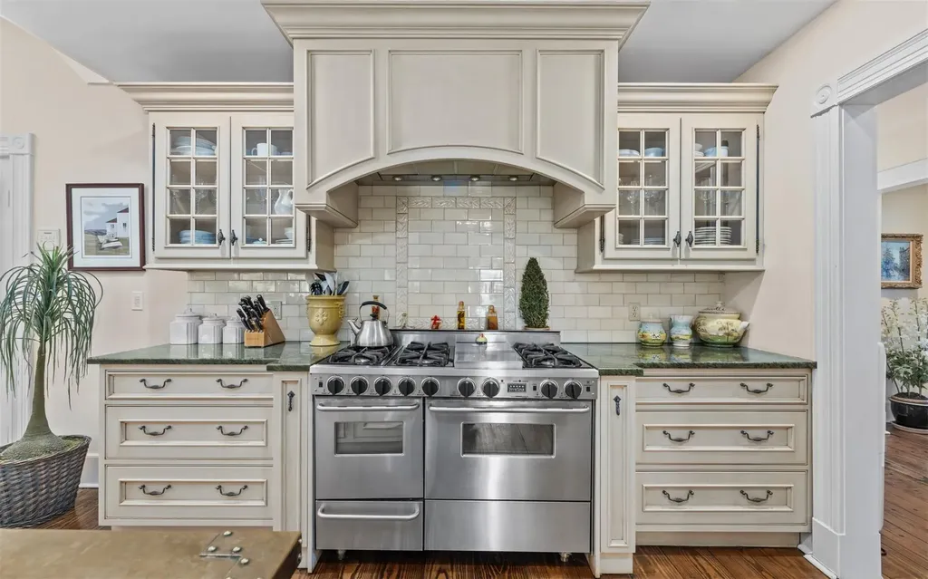 44 Beach Lane Westhampton Beach NY 11978