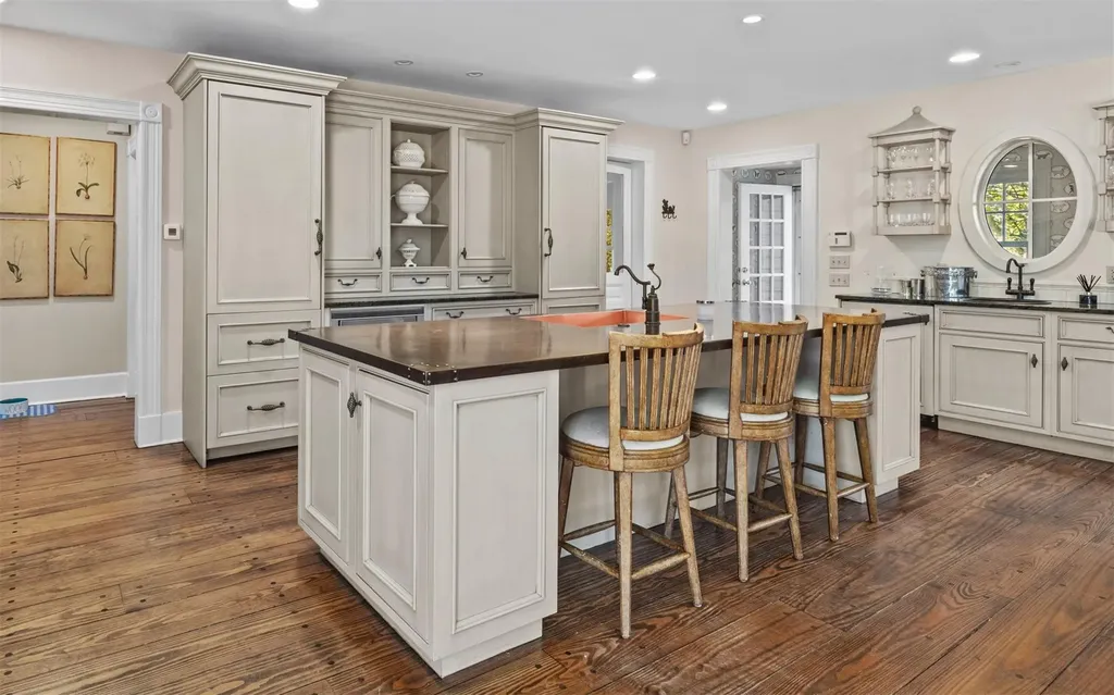 44 Beach Lane Westhampton Beach NY 11978