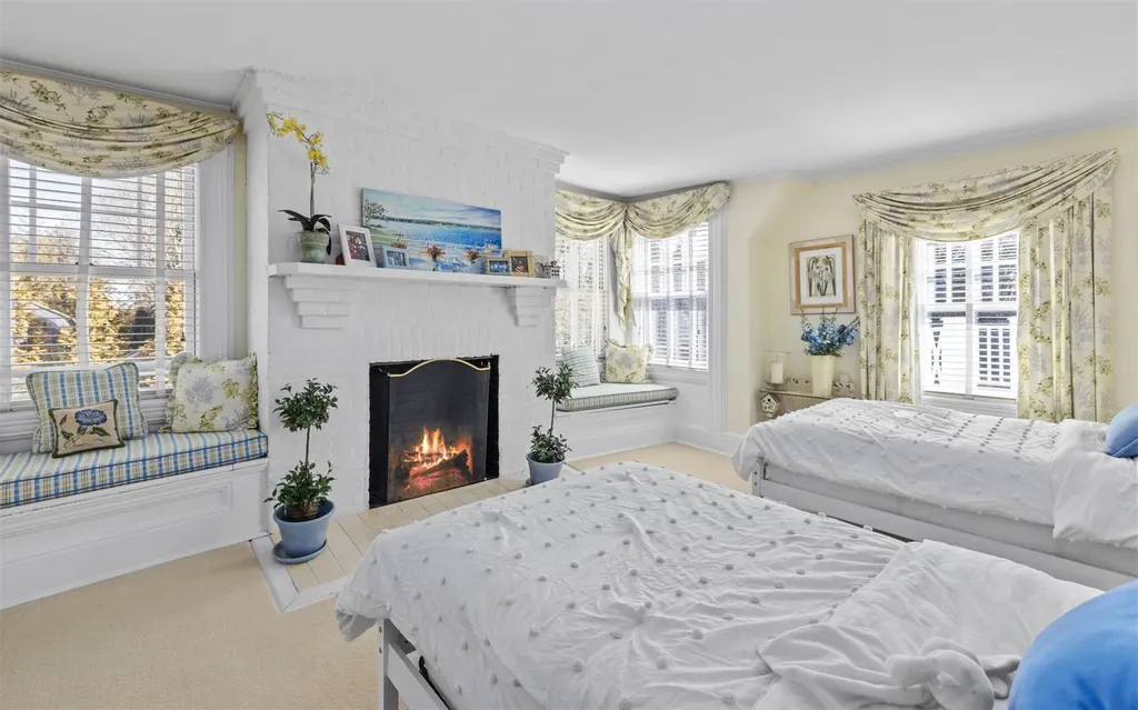 44 Beach Lane Westhampton Beach NY 11978