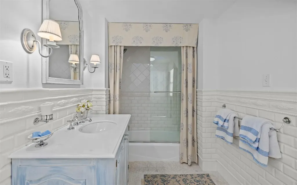 44 Beach Lane Westhampton Beach NY 11978