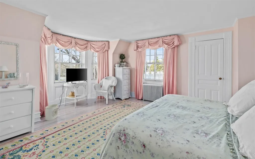 44 Beach Lane Westhampton Beach NY 11978