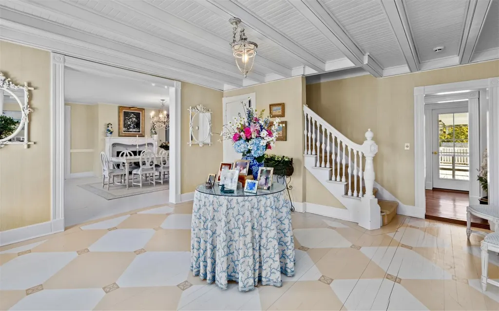 44 Beach Lane Westhampton Beach NY 11978