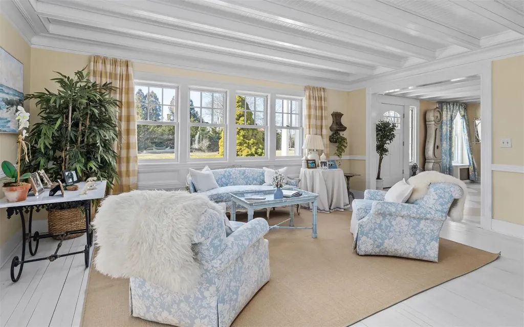 44 Beach Lane Westhampton Beach NY 11978