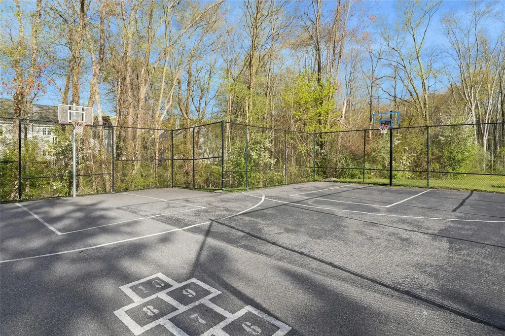 1806 Nutmeg Drive Carmel NY 10512