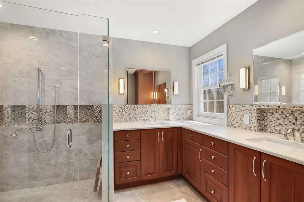 136 Ruxton Road Mount Kisco NY 10549
