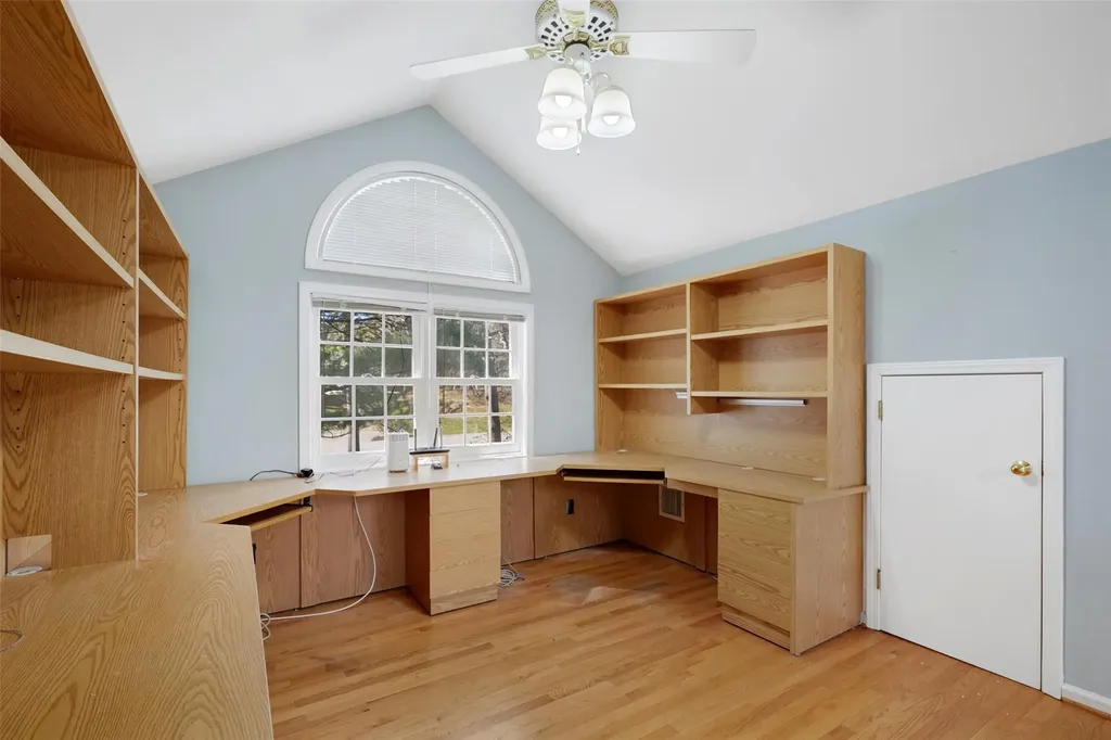 136 Ruxton Road Mount Kisco NY 10549
