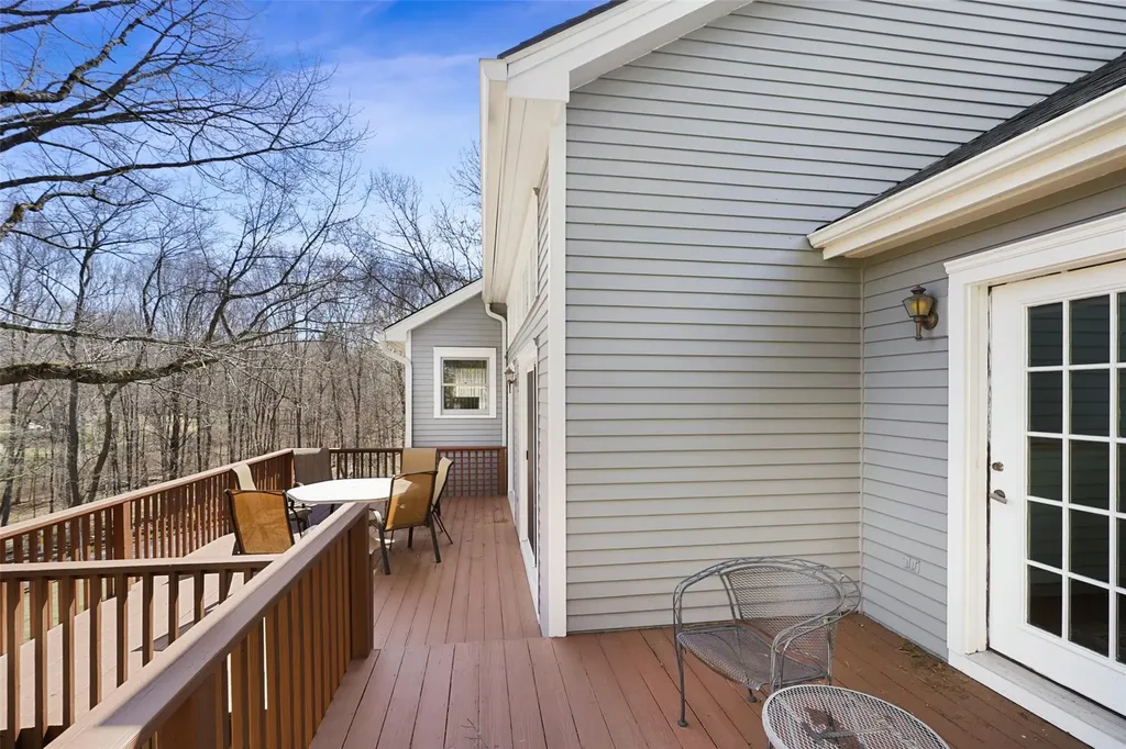 136 Ruxton Road Mount Kisco NY 10549