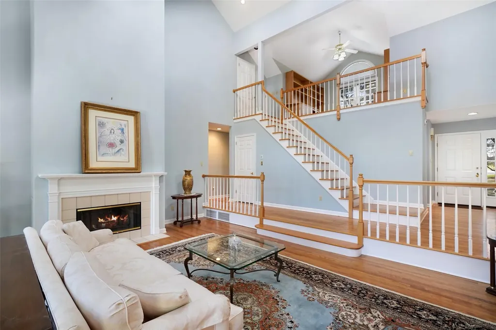 136 Ruxton Road Mount Kisco NY 10549