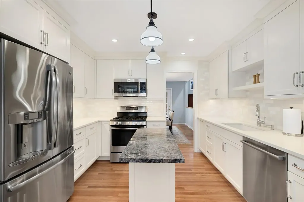 136 Ruxton Road Mount Kisco NY 10549