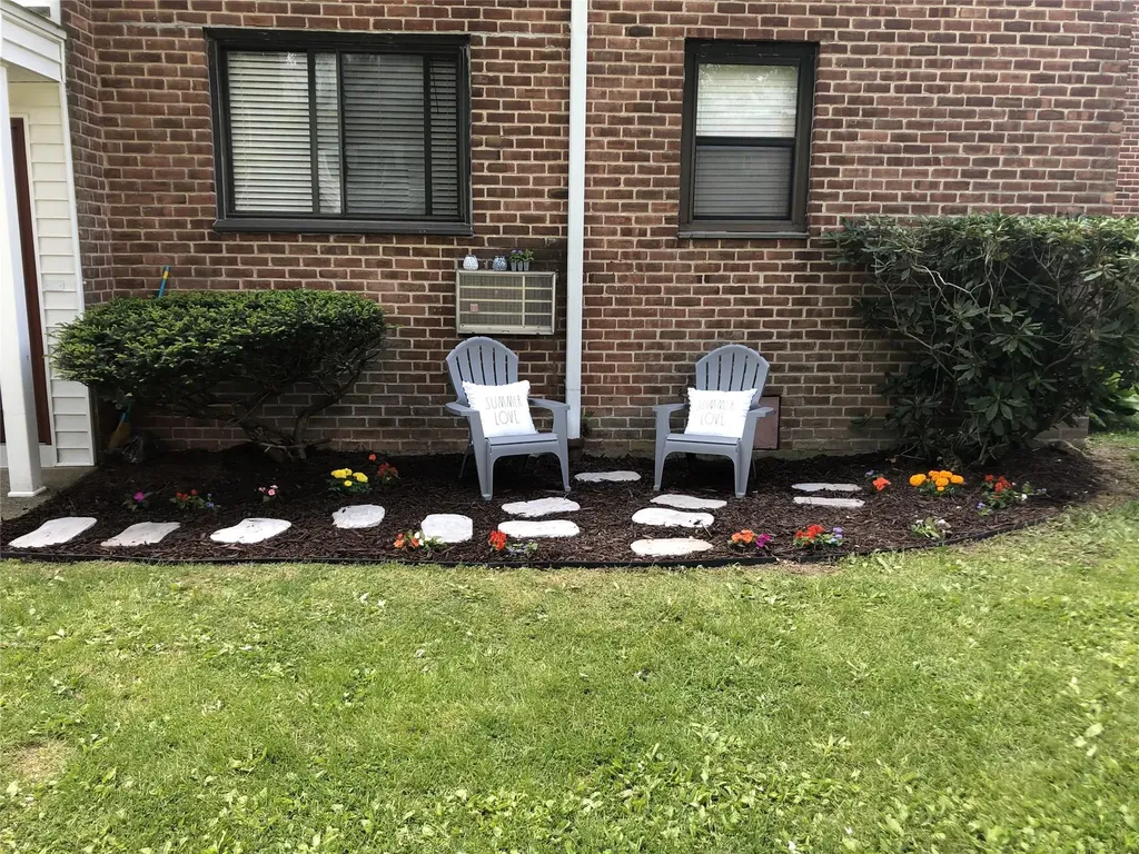 28 Lawrence Drive White Plains NY 10603