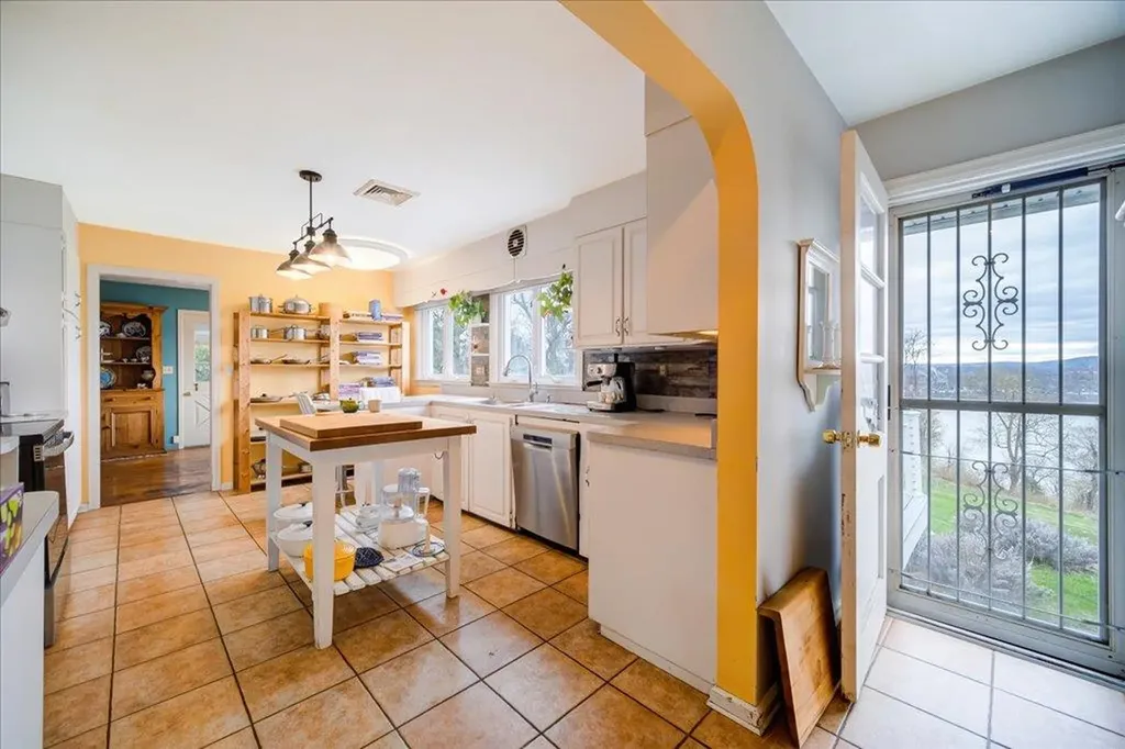 37 Echo Lane Newburgh NY 12550