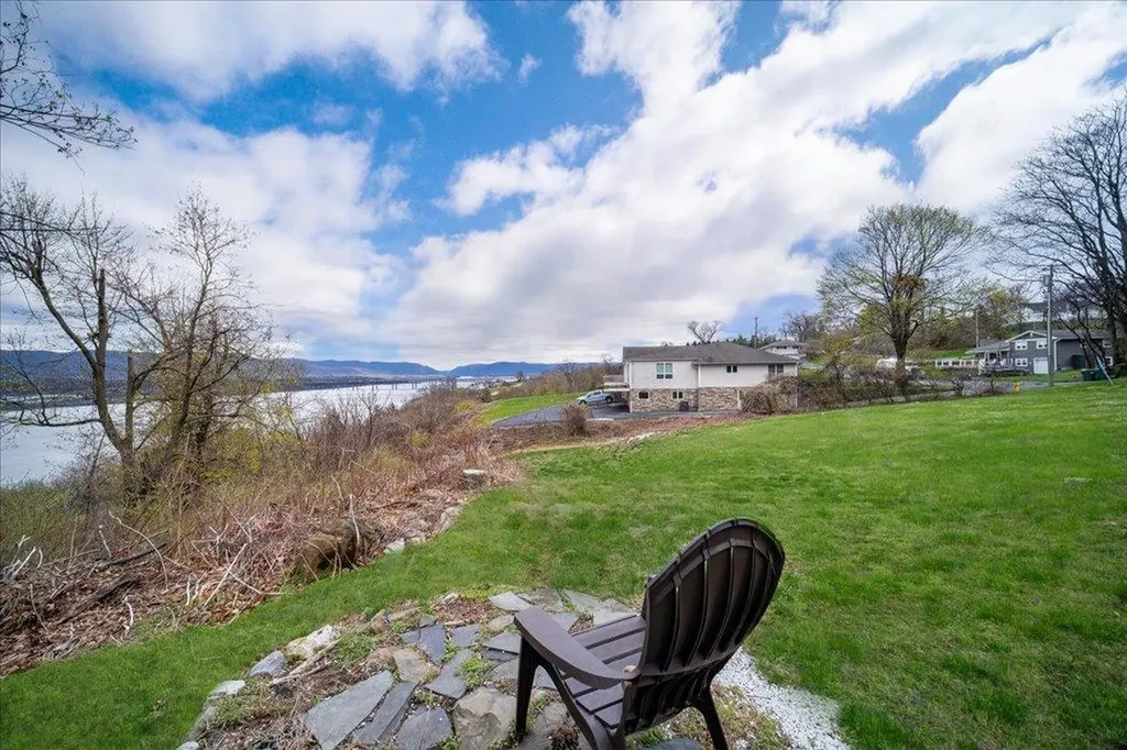 37 Echo Lane Newburgh NY 12550