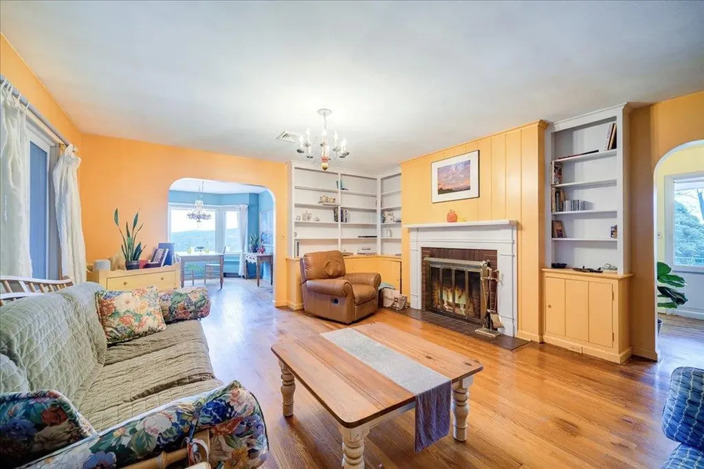 37 Echo Lane Newburgh NY 12550