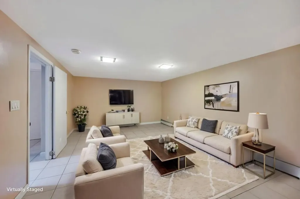 9 Ruth Boulevard Commack NY 11725