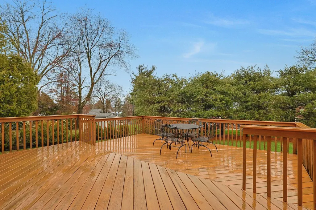 20 Lochland Road Valhalla NY 10595