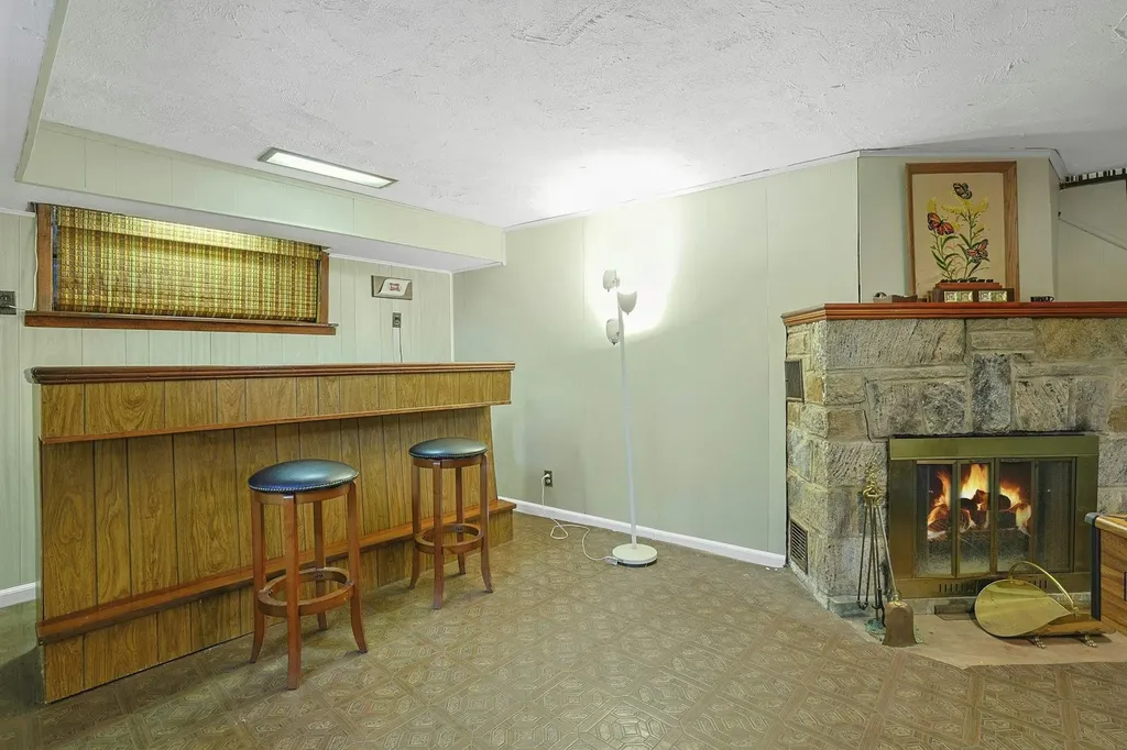 20 Lochland Road Valhalla NY 10595