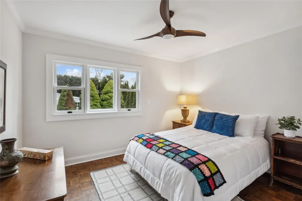 5 Lexington Avenue Malverne NY 11565