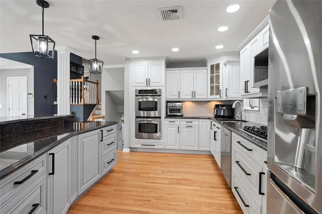 30 Deborah Road Syosset NY 11791