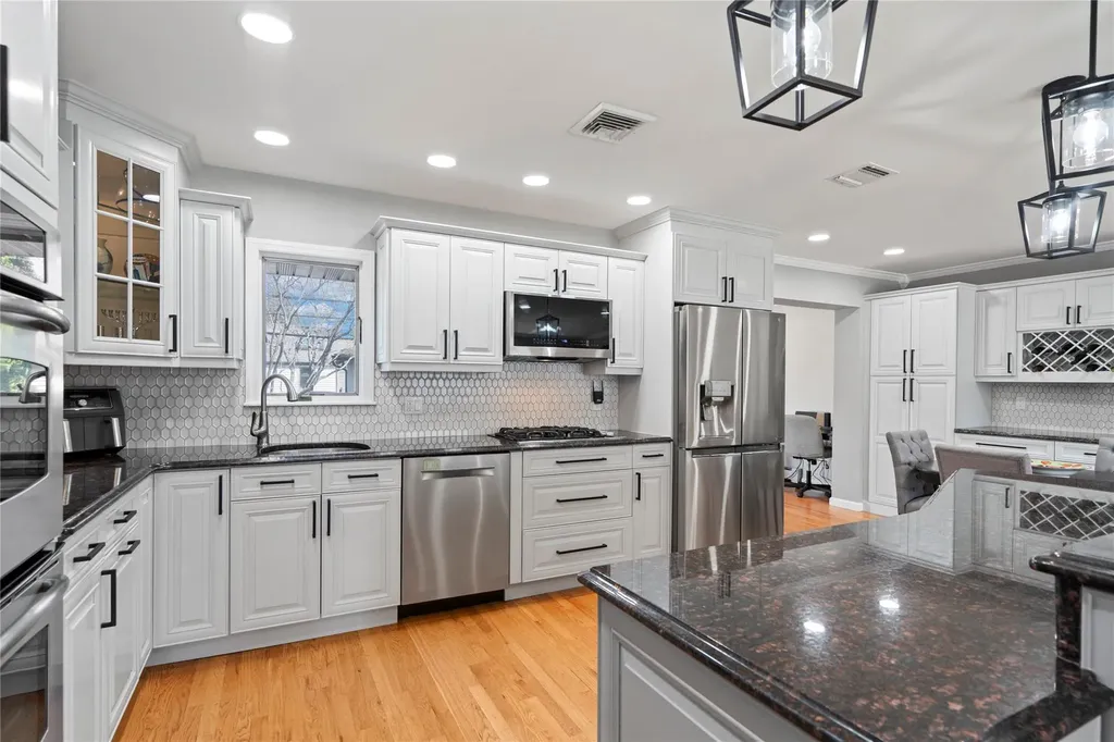 30 Deborah Road Syosset NY 11791