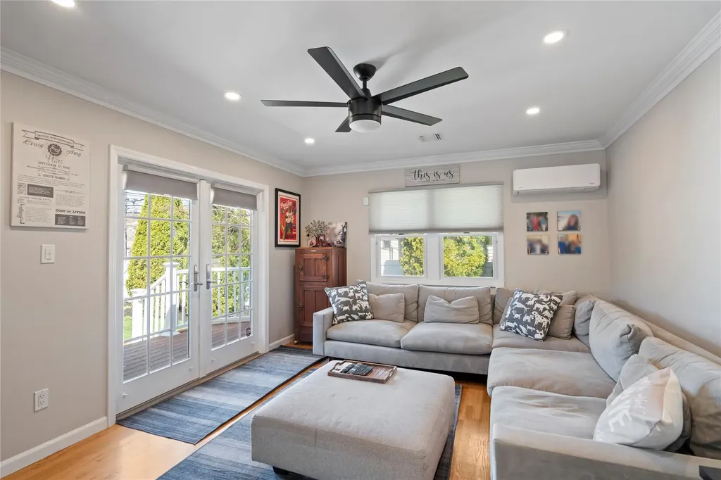 30 Deborah Road Syosset NY 11791