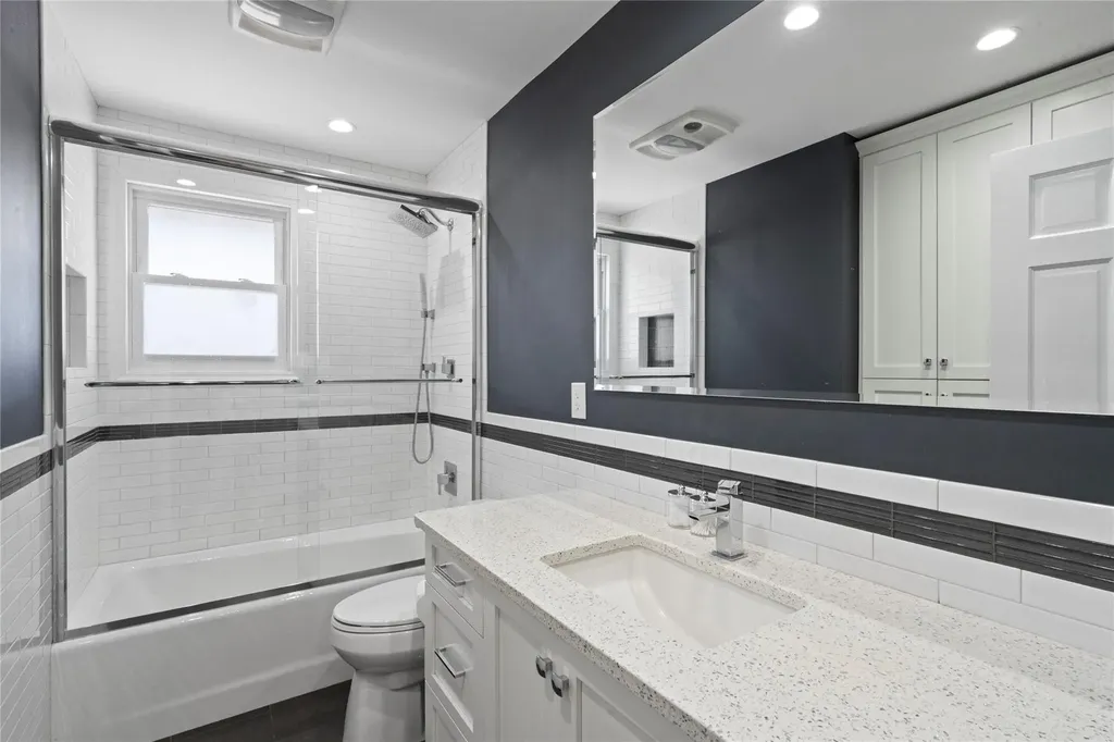 30 Deborah Road Syosset NY 11791