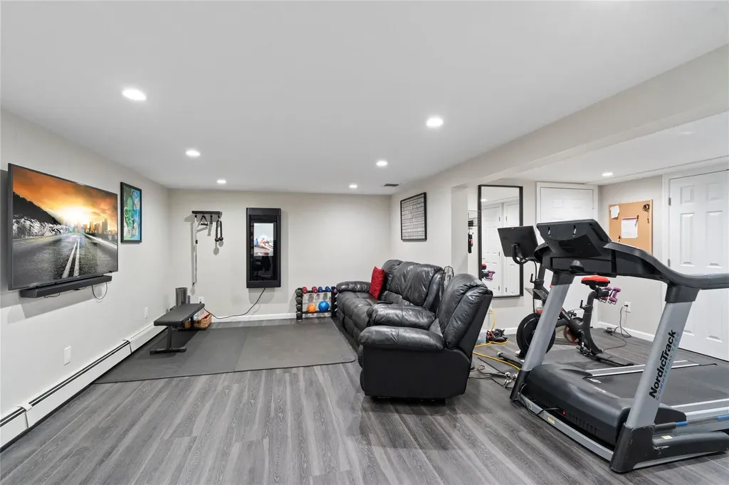 30 Deborah Road Syosset NY 11791
