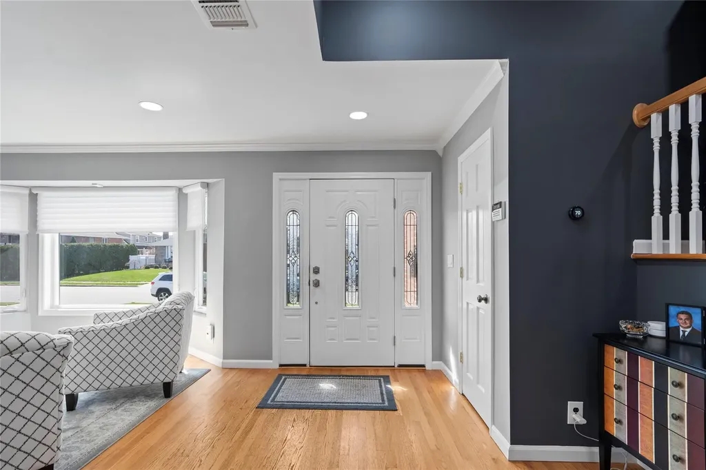 30 Deborah Road Syosset NY 11791