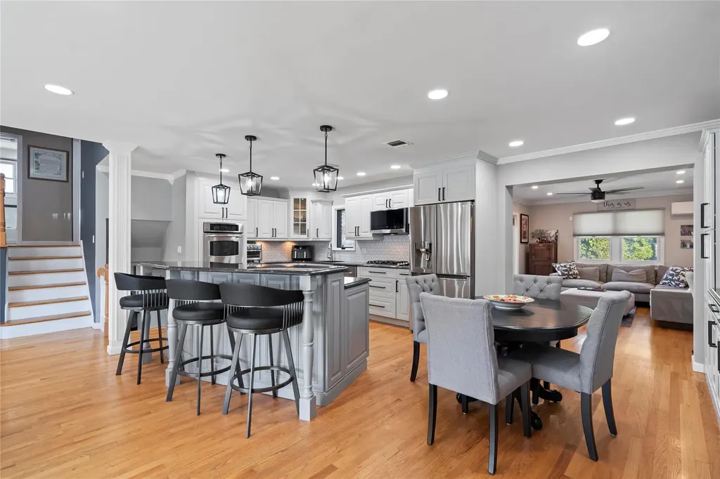 30 Deborah Road Syosset NY 11791