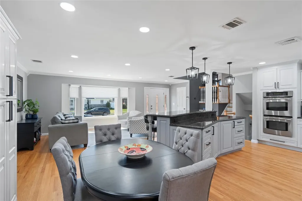 30 Deborah Road Syosset NY 11791