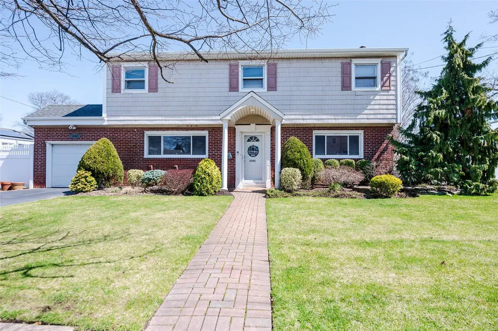 3345 Park Avenue Oceanside NY 11572