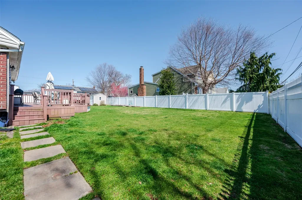 3345 Park Avenue Oceanside NY 11572