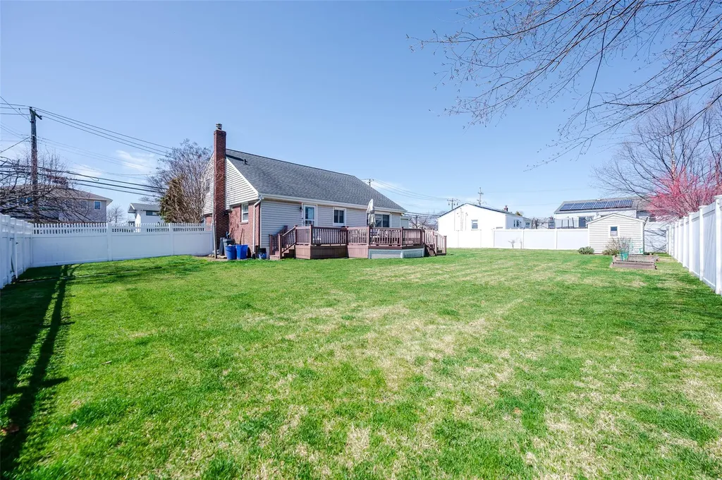 3345 Park Avenue Oceanside NY 11572