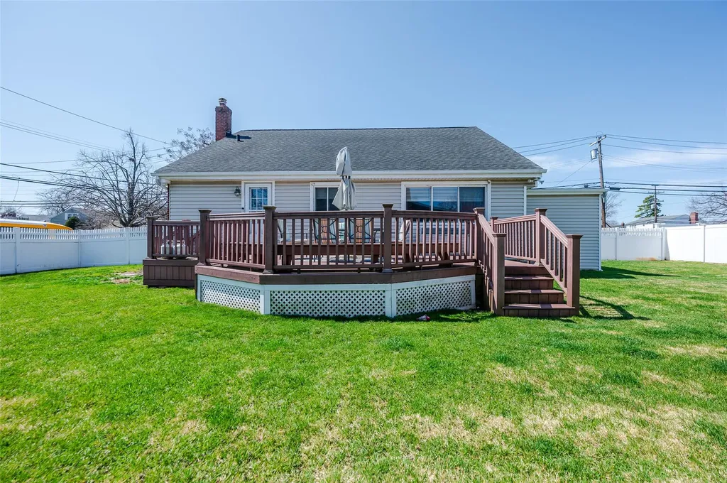 3345 Park Avenue Oceanside NY 11572