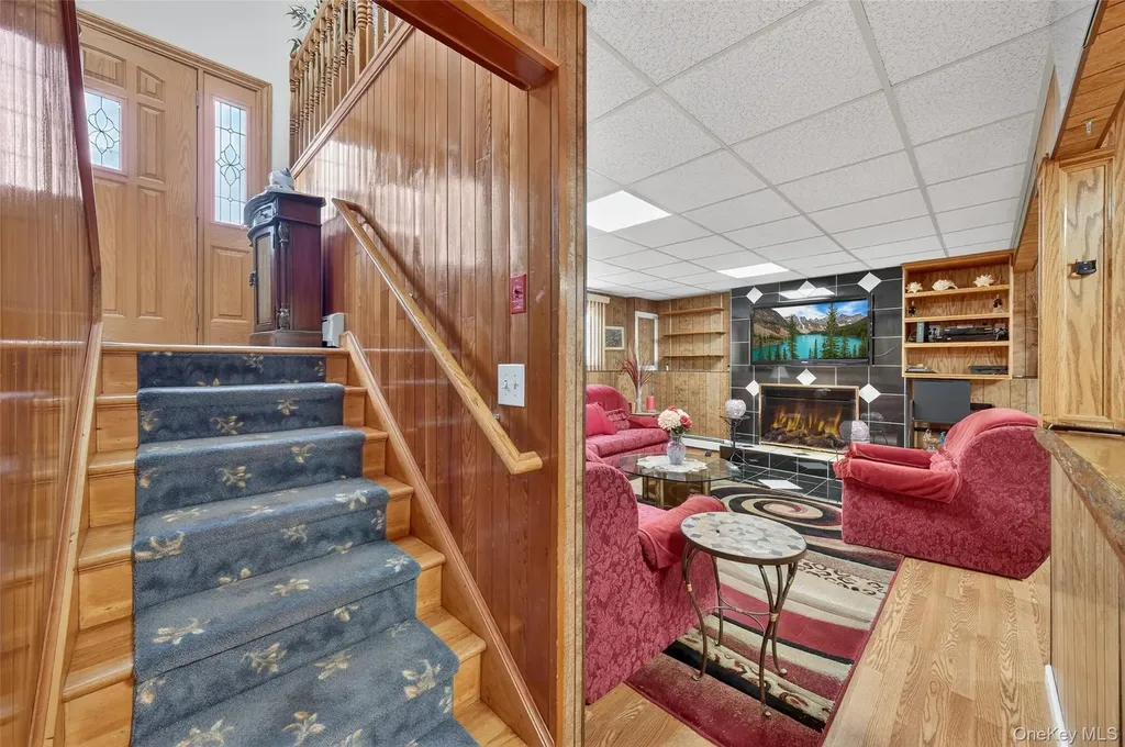 6 North Drive Poughkeepsie NY 12603