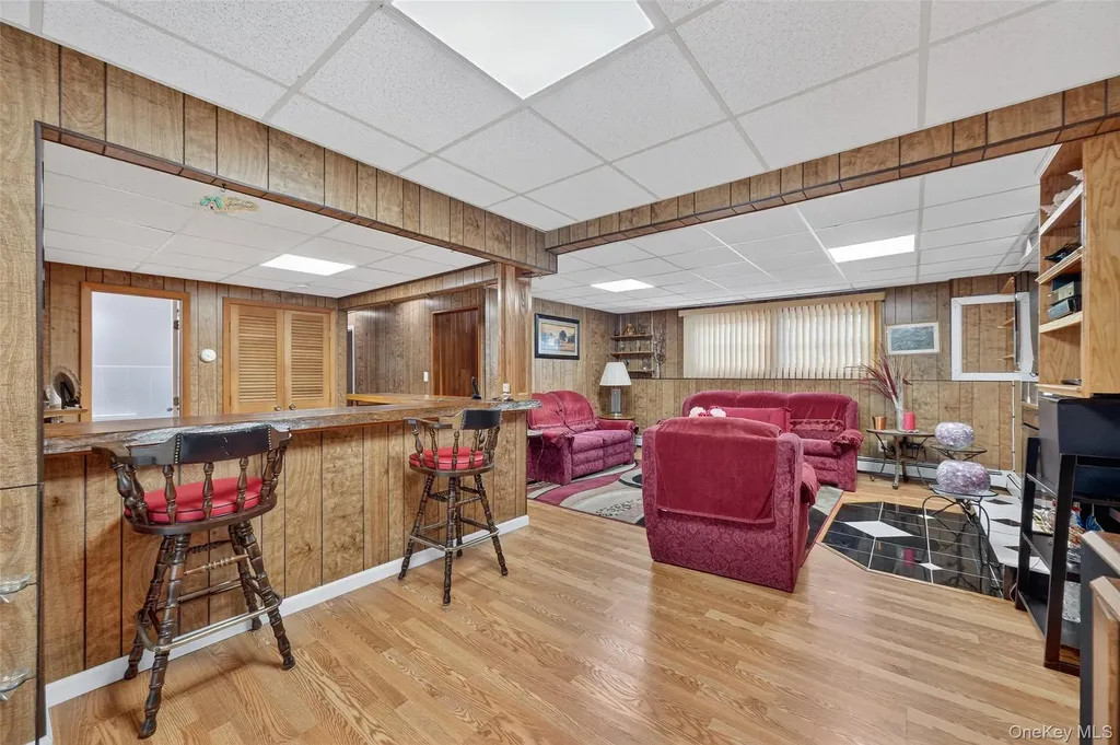 6 North Drive Poughkeepsie NY 12603