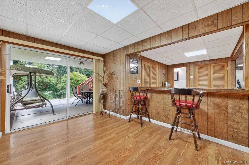 6 North Drive Poughkeepsie NY 12603