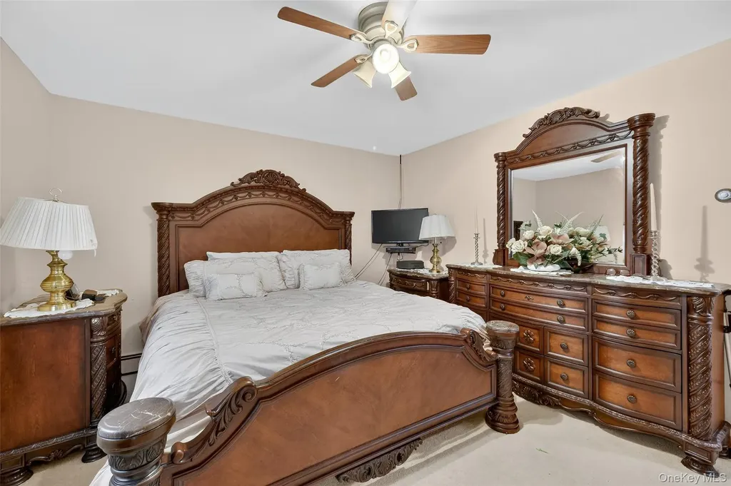 6 North Drive Poughkeepsie NY 12603