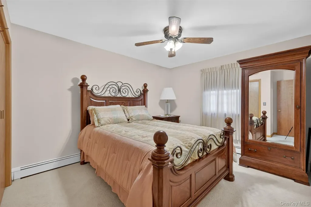 6 North Drive Poughkeepsie NY 12603