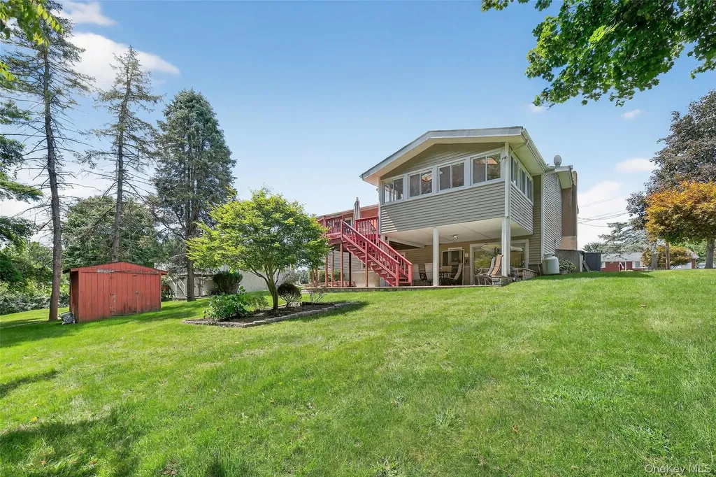 6 North Drive Poughkeepsie NY 12603
