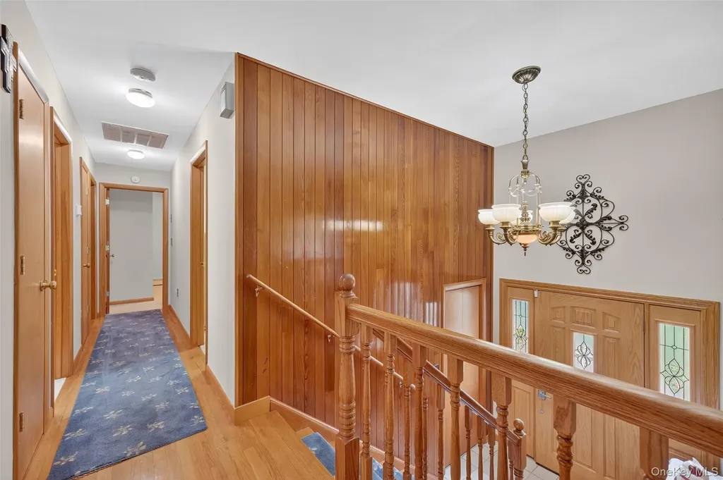 6 North Drive Poughkeepsie NY 12603