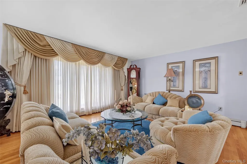 6 North Drive Poughkeepsie NY 12603