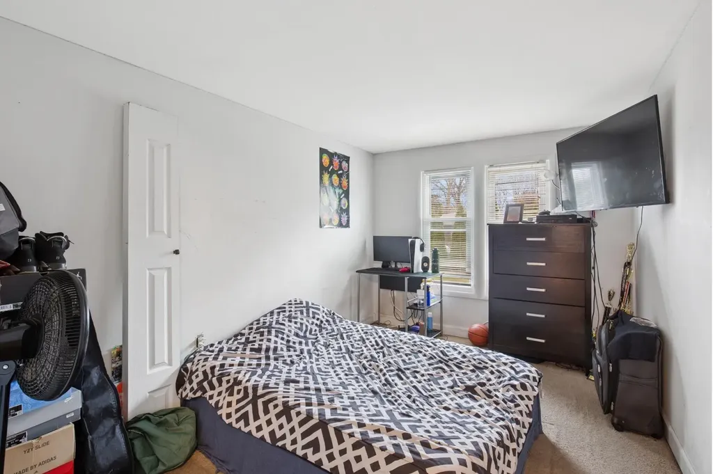 5 Bonny Drive Mastic NY 11950