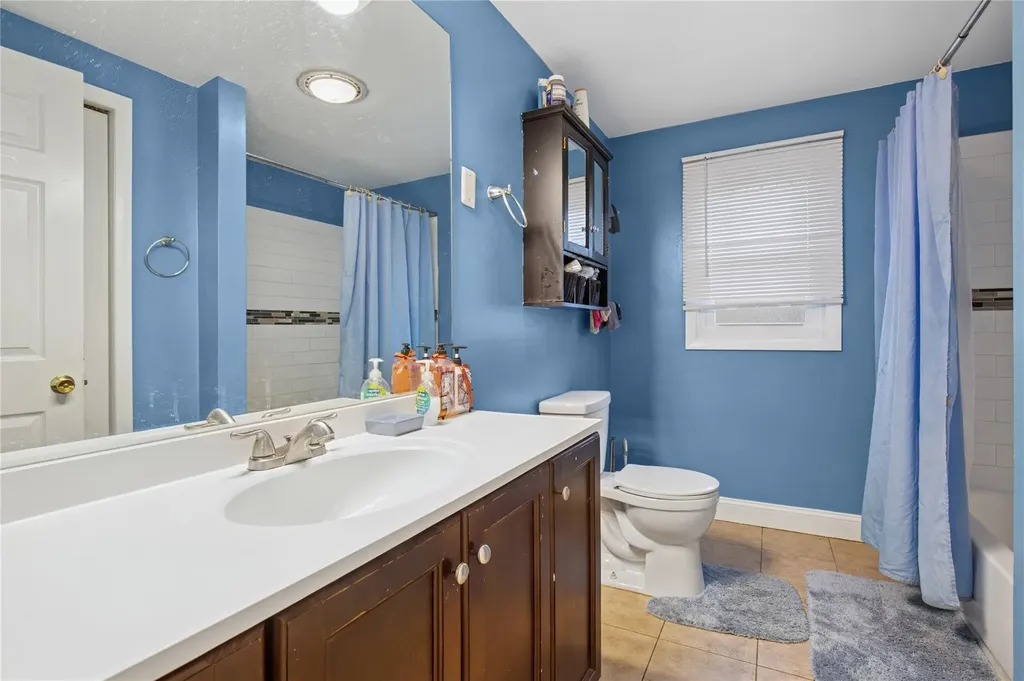 5 Bonny Drive Mastic NY 11950