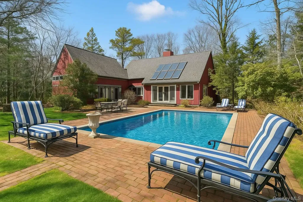4 Marion Lane East Hampton NY 11937